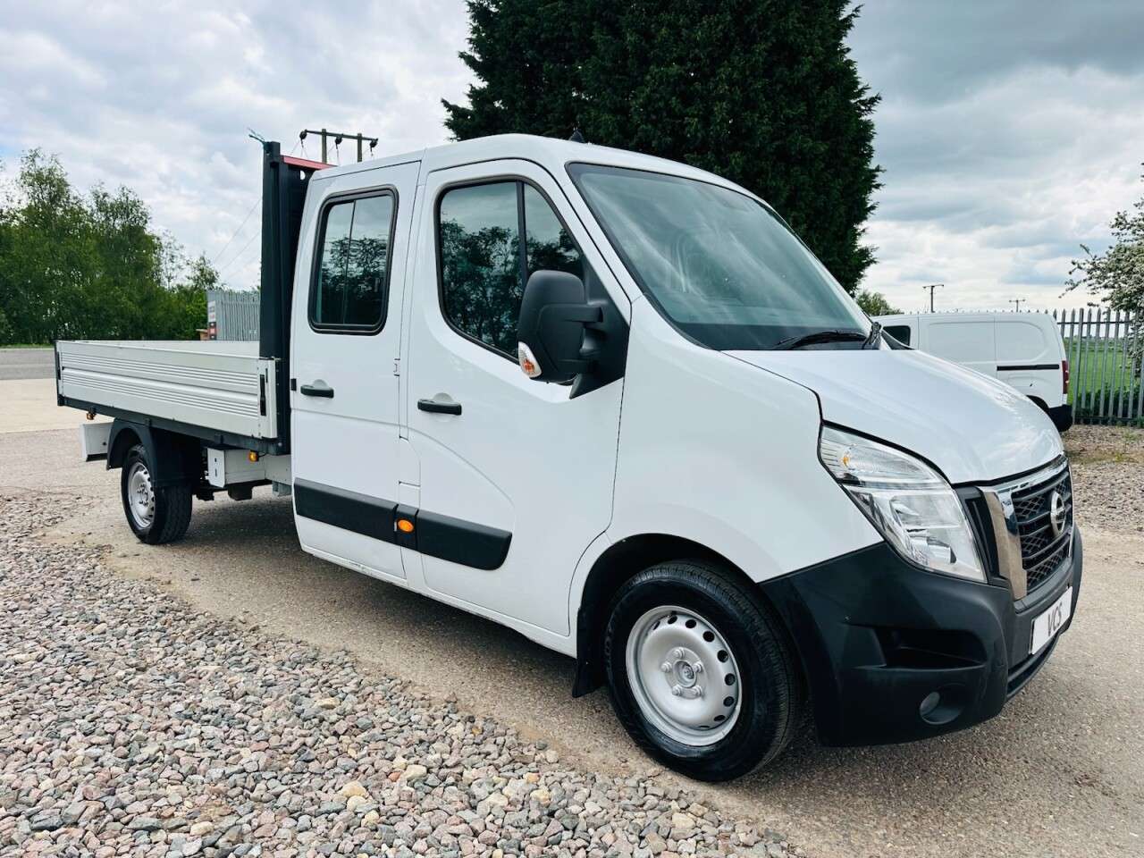 2021 NISSAN NV400 2021 NISSAN NV400