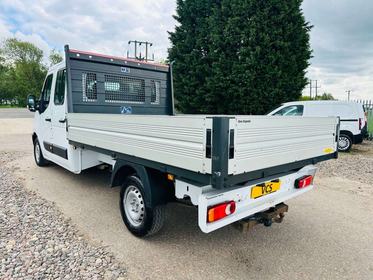 2021 NISSAN NV400 2021 NISSAN NV400