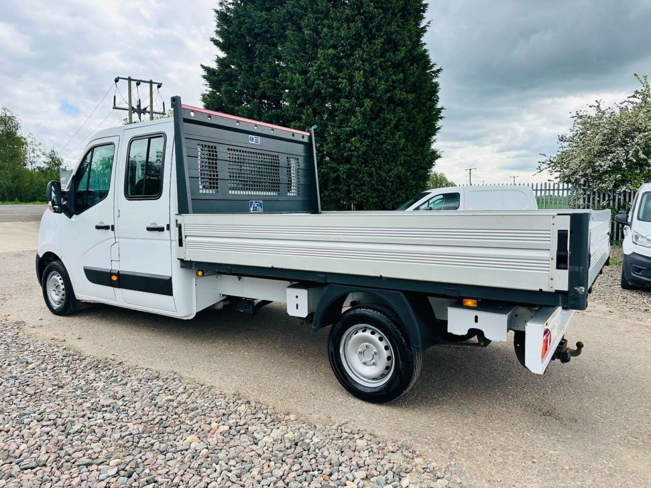2021 NISSAN NV400 2021 NISSAN NV400