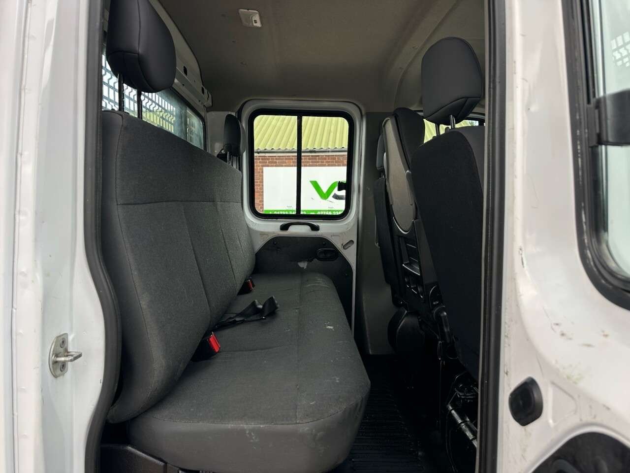 2021 NISSAN NV400 2021 NISSAN NV400