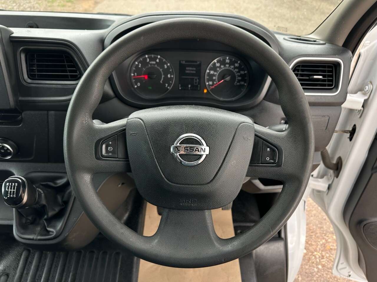 2021 NISSAN NV400 2021 NISSAN NV400