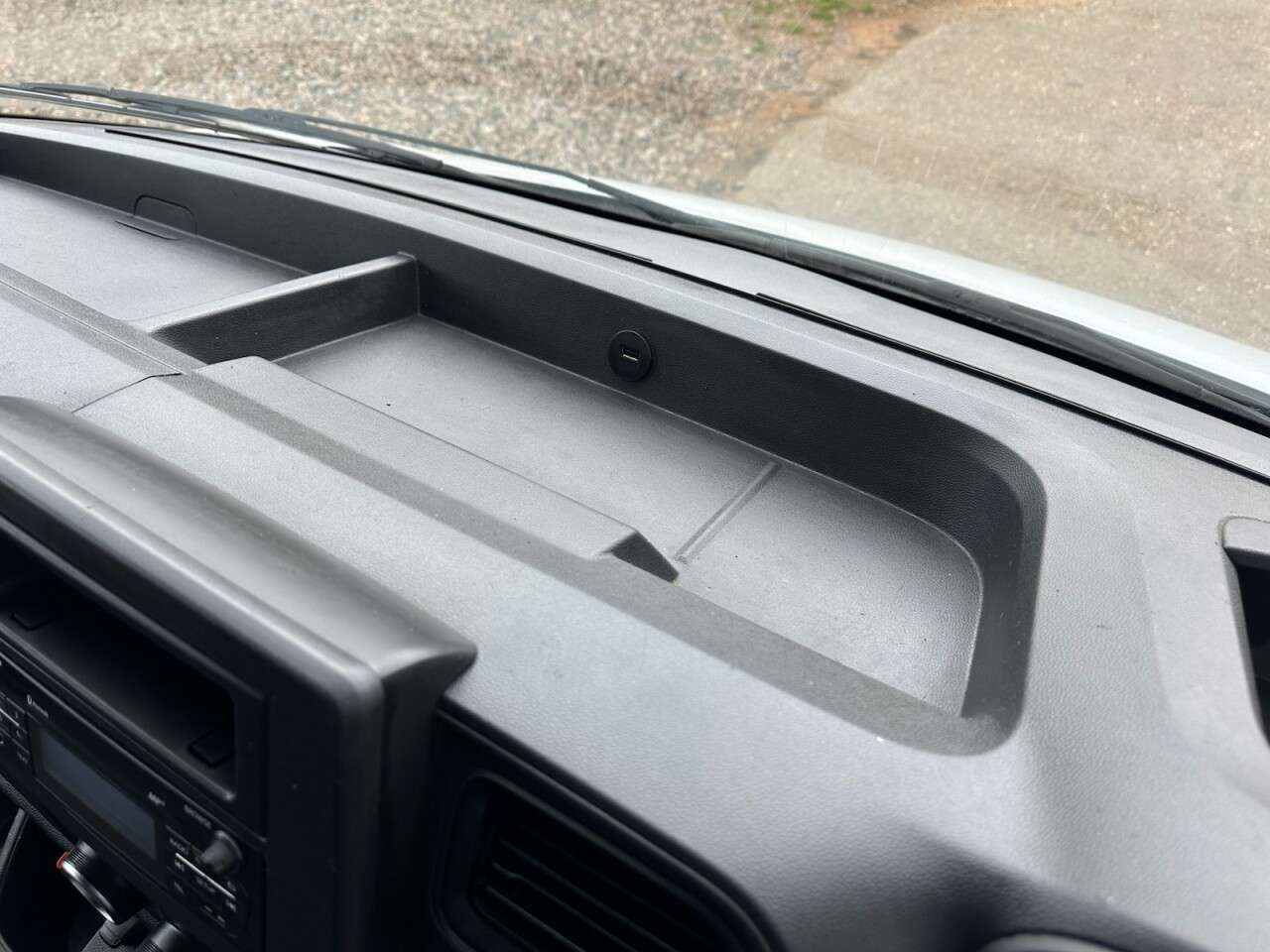 2021 NISSAN NV400 2021 NISSAN NV400