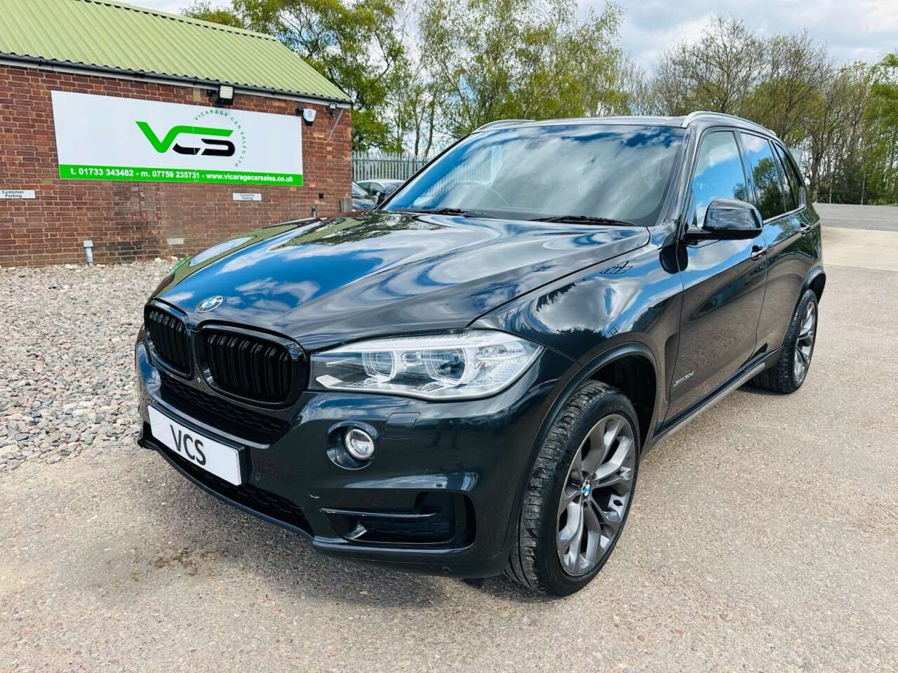 A 2013 BMW X5 3.0 30d SE SUV 5dr Diesel Auto xDrive Euro 6 (s/s) (258 ps) A 2013 BMW X5 3.0 30d SE SUV 5dr Diesel Auto xDrive Euro 6 (s/s) (258 ps)