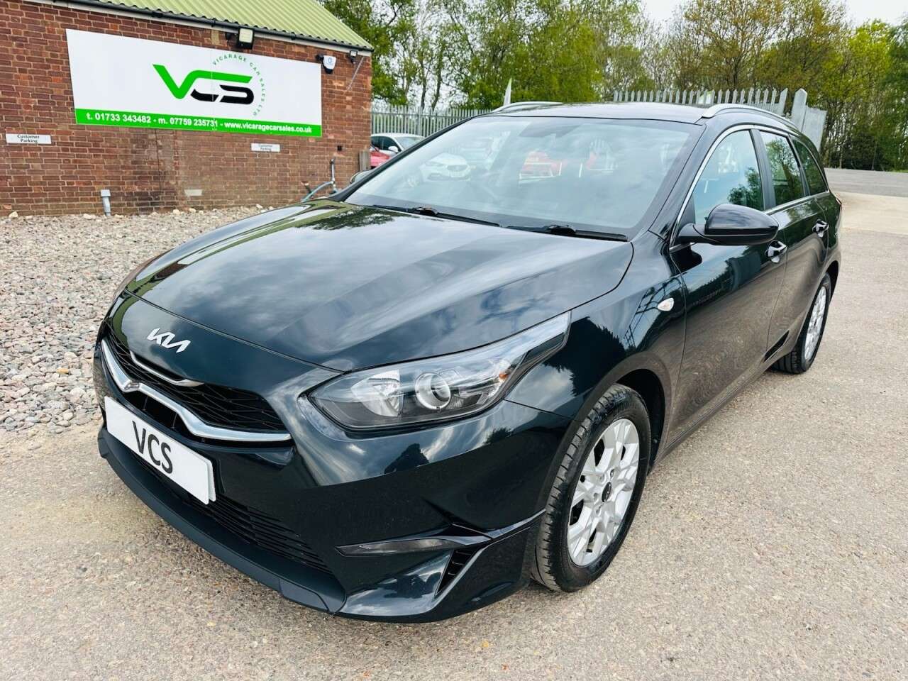 A 2022 KIA CEED 1.6 CRDi MHEV 2 NAV Sportswagon 5dr Diesel Hybrid Manual Euro 6 (s/s) (134 A 2022 KIA CEED 1.6 CRDi MHEV 2 NAV Sportswagon 5dr Diesel Hybrid Manual Euro 6 (s/s) (134