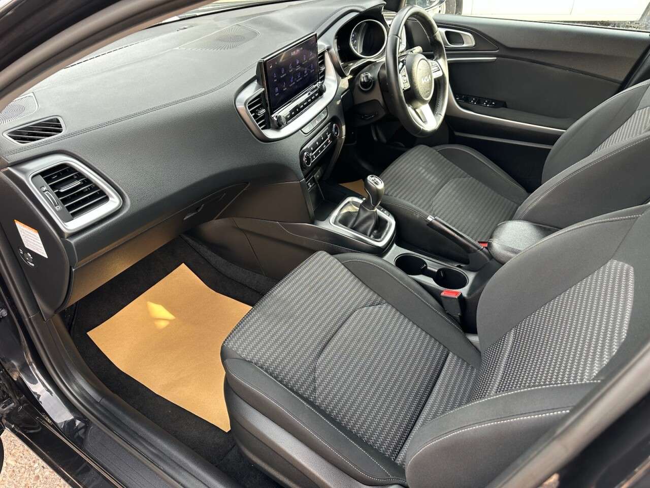 2022 KIA CEED 2022 KIA CEED
