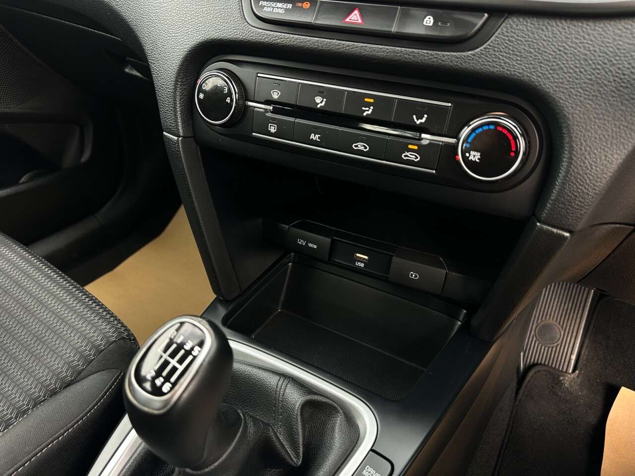 2022 KIA CEED 2022 KIA CEED