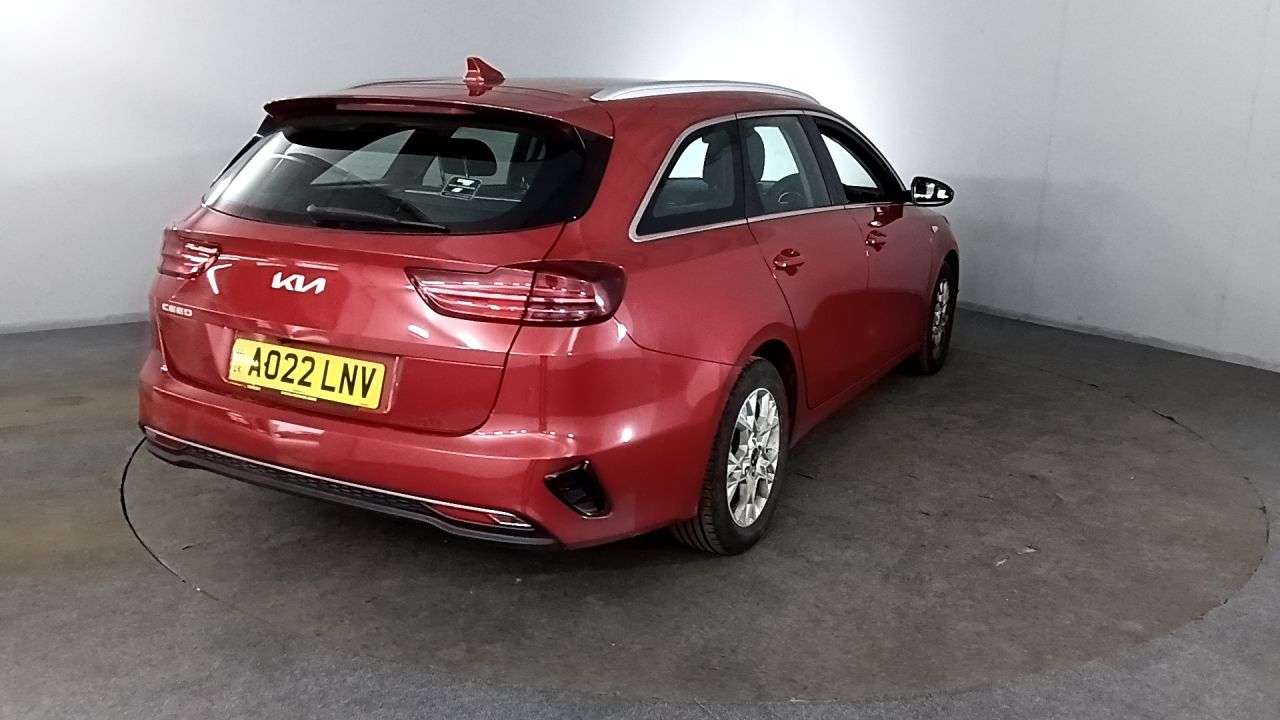 A 2022 KIA CEED 1.6 CRDi MHEV 2 NAV Sportswagon 5dr Diesel Hybrid Manual Euro 6 (s/s) (134 A 2022 KIA CEED 1.6 CRDi MHEV 2 NAV Sportswagon 5dr Diesel Hybrid Manual Euro 6 (s/s) (134