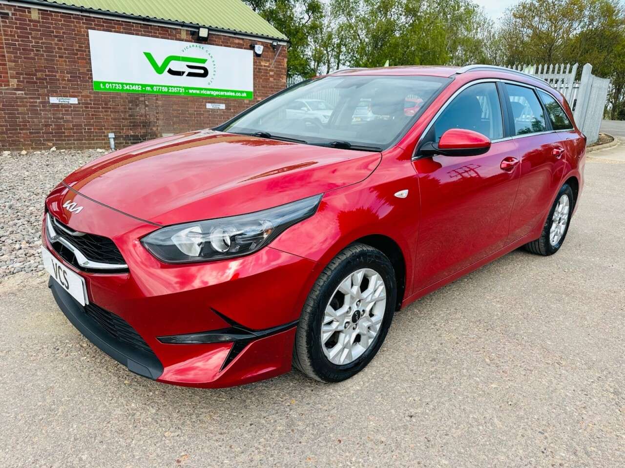 A 2022 KIA CEED 1.6 CRDi MHEV 2 NAV Sportswagon 5dr Diesel Hybrid Manual Euro 6 (s/s) (134 A 2022 KIA CEED 1.6 CRDi MHEV 2 NAV Sportswagon 5dr Diesel Hybrid Manual Euro 6 (s/s) (134