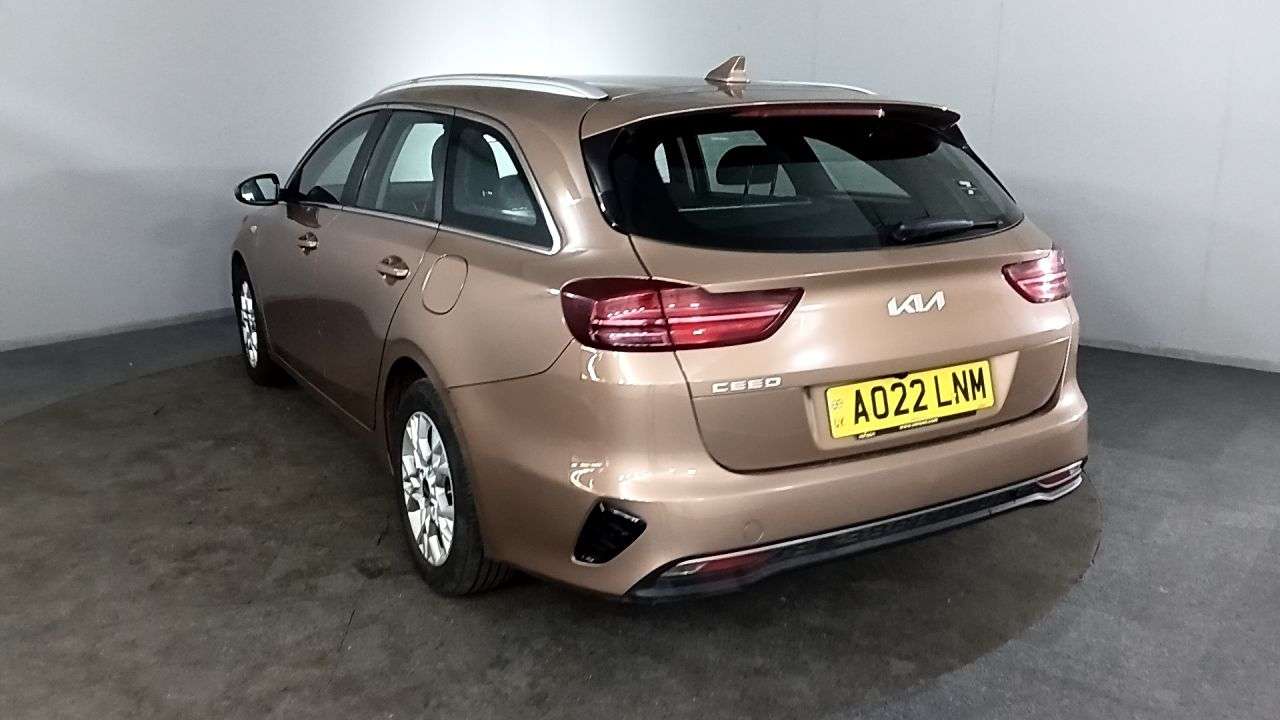 A 2022 KIA CEED 1.6 CRDi MHEV 2 NAV Sportswagon 5dr Diesel Hybrid Manual Euro 6 (s/s) (134 A 2022 KIA CEED 1.6 CRDi MHEV 2 NAV Sportswagon 5dr Diesel Hybrid Manual Euro 6 (s/s) (134