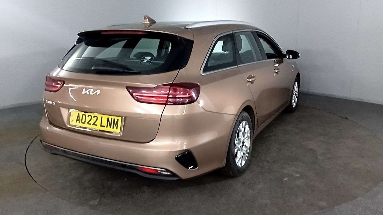 A 2022 KIA CEED 1.6 CRDi MHEV 2 NAV Sportswagon 5dr Diesel Hybrid Manual Euro 6 (s/s) (134 A 2022 KIA CEED 1.6 CRDi MHEV 2 NAV Sportswagon 5dr Diesel Hybrid Manual Euro 6 (s/s) (134