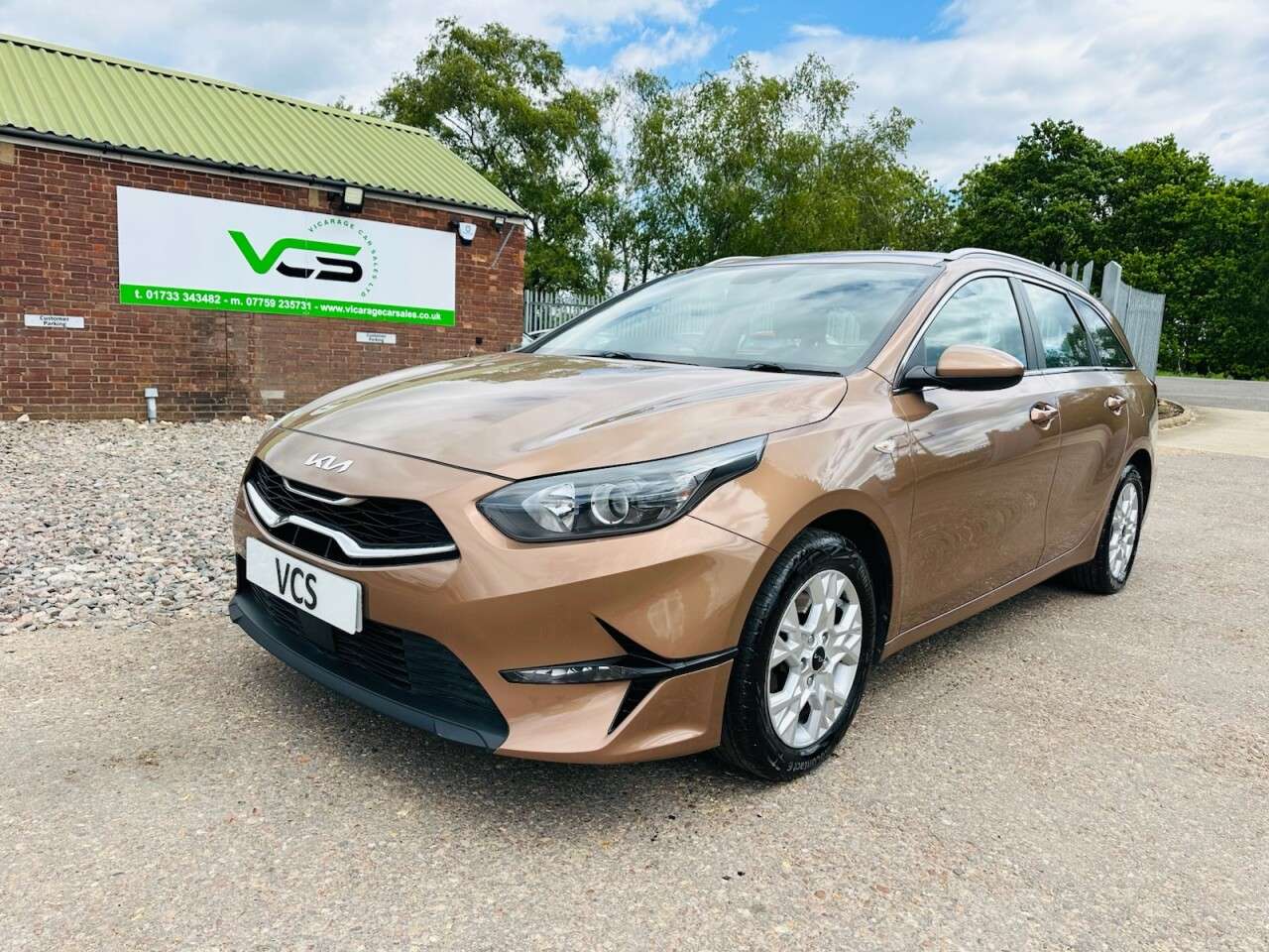 A 2022 KIA CEED 1.6 CRDi MHEV 2 NAV Sportswagon 5dr Diesel Hybrid Manual Euro 6 (s/s) (134 A 2022 KIA CEED 1.6 CRDi MHEV 2 NAV Sportswagon 5dr Diesel Hybrid Manual Euro 6 (s/s) (134