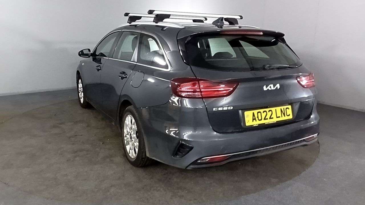 A 2022 KIA CEED 1.6 CRDi MHEV 2 NAV Sportswagon 5dr Diesel Hybrid Manual Euro 6 (s/s) (134 A 2022 KIA CEED 1.6 CRDi MHEV 2 NAV Sportswagon 5dr Diesel Hybrid Manual Euro 6 (s/s) (134
