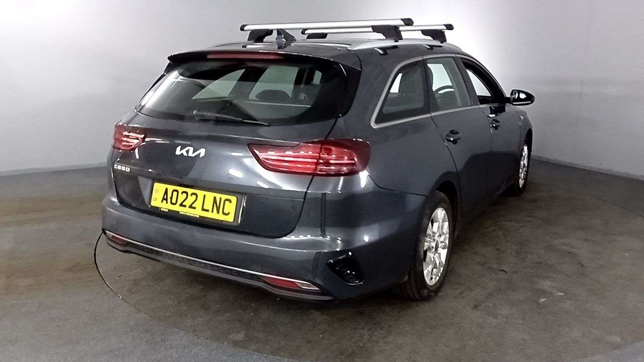 A 2022 KIA CEED 1.6 CRDi MHEV 2 NAV Sportswagon 5dr Diesel Hybrid Manual Euro 6 (s/s) (134 A 2022 KIA CEED 1.6 CRDi MHEV 2 NAV Sportswagon 5dr Diesel Hybrid Manual Euro 6 (s/s) (134