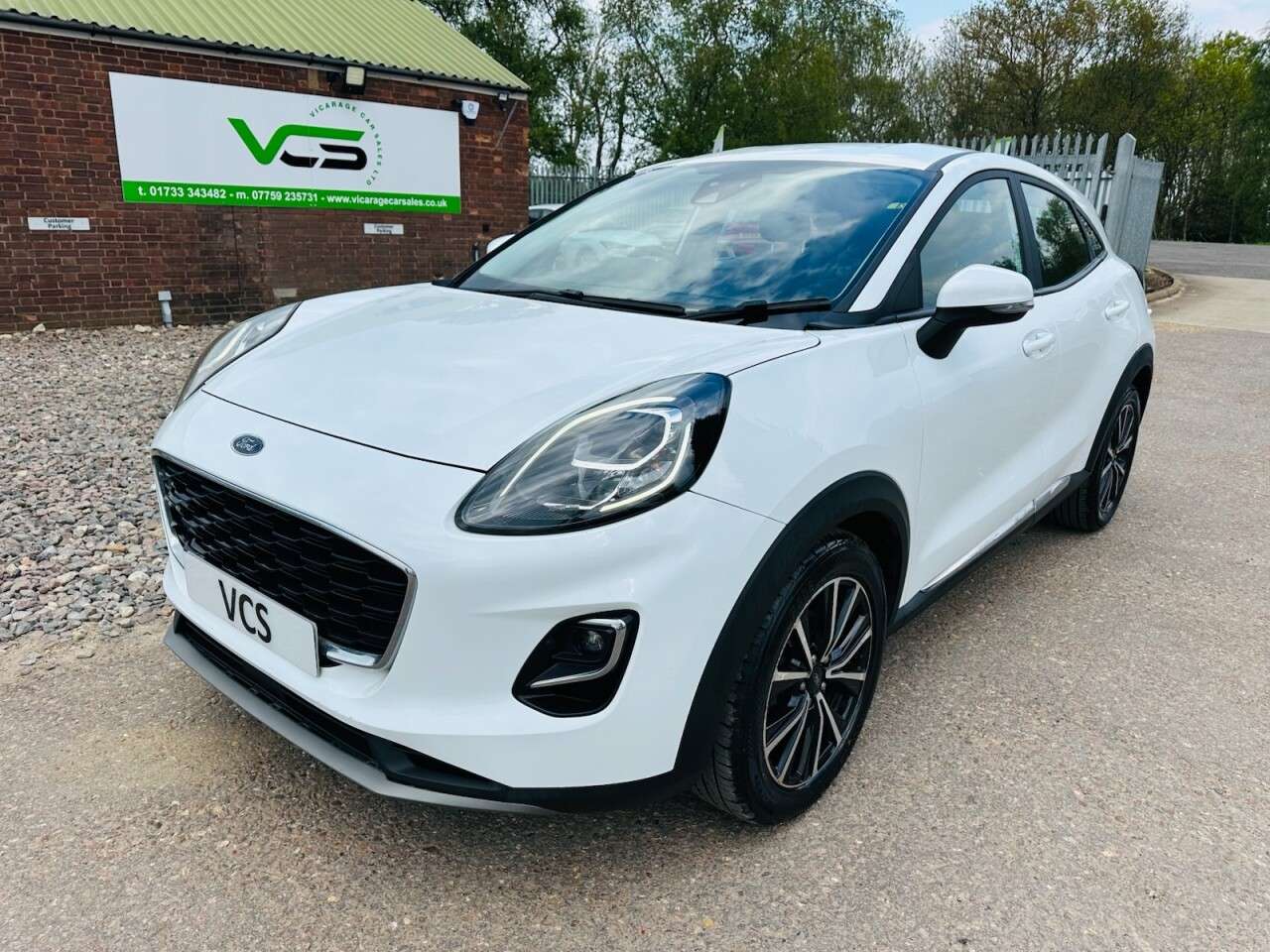 A 2021 FORD PUMA 1.0T EcoBoost MHEV Titanium SUV 5dr Petrol Manual Euro 6 (s/s) (125 ps) A 2021 FORD PUMA 1.0T EcoBoost MHEV Titanium SUV 5dr Petrol Manual Euro 6 (s/s) (125 ps)