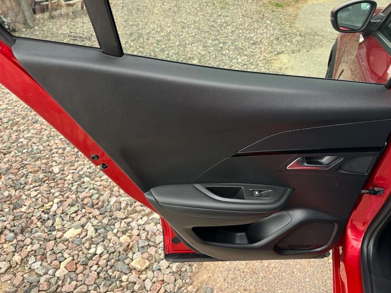 2021 PEUGEOT 2008 2021 PEUGEOT 2008