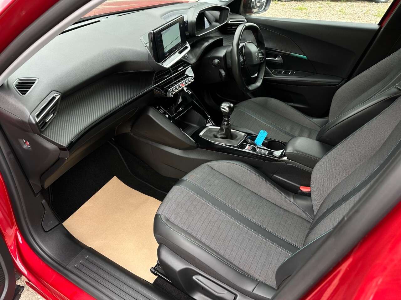 2021 PEUGEOT 2008 2021 PEUGEOT 2008
