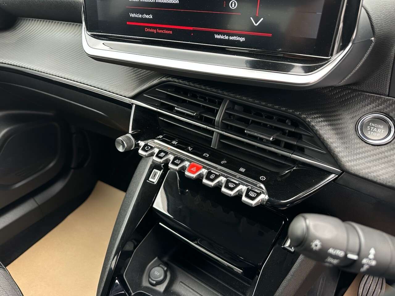 2021 PEUGEOT 2008 2021 PEUGEOT 2008