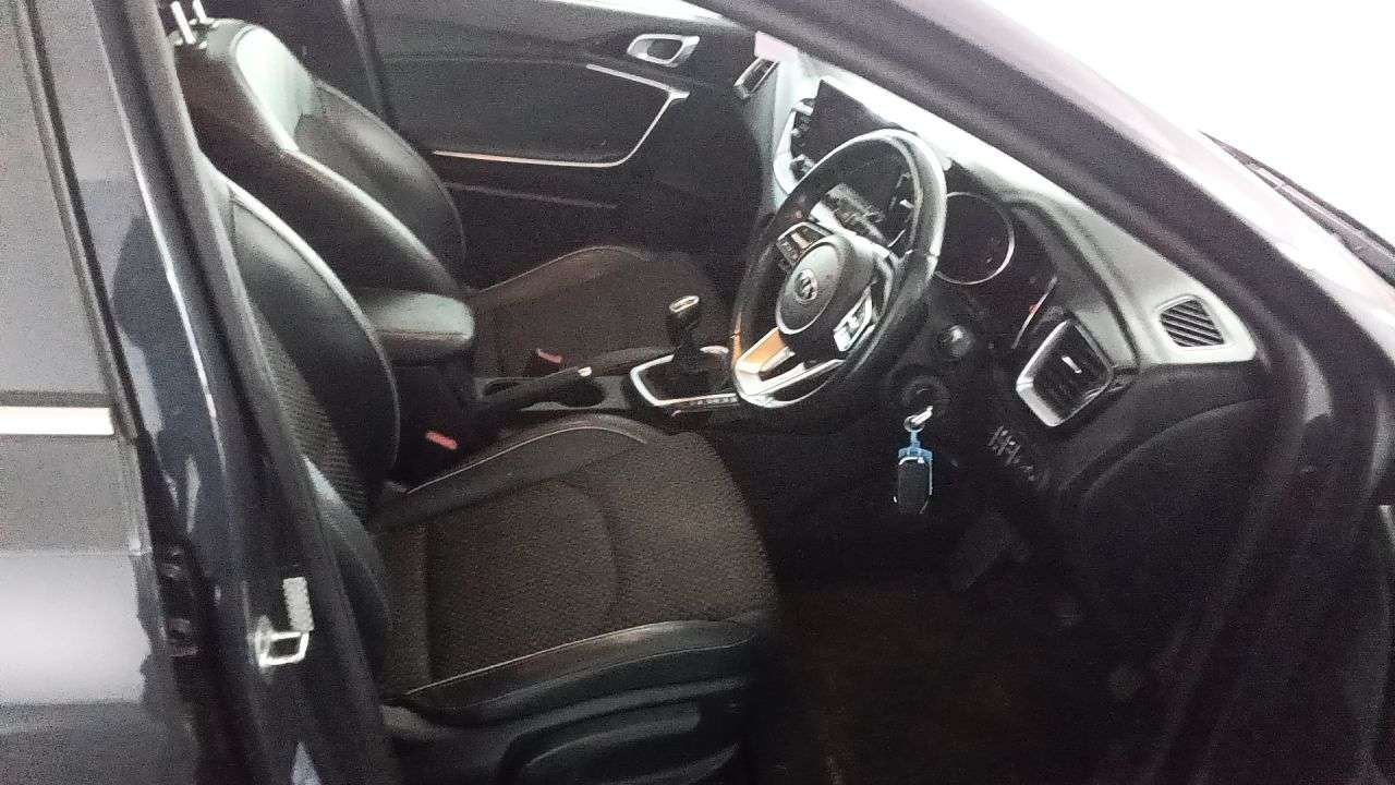 2021 KIA CEED 2021 KIA CEED