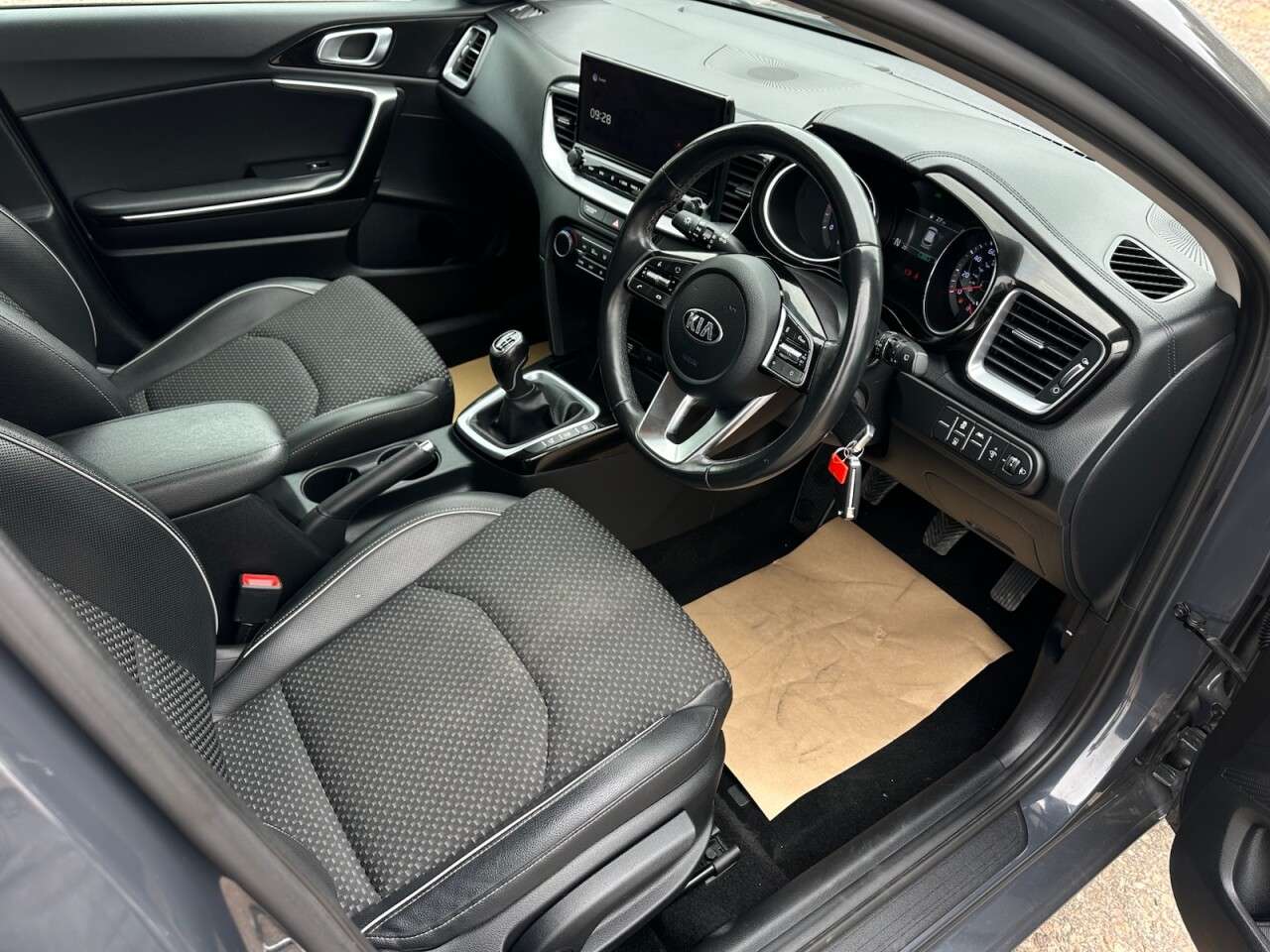 2021 KIA CEED 2021 KIA CEED