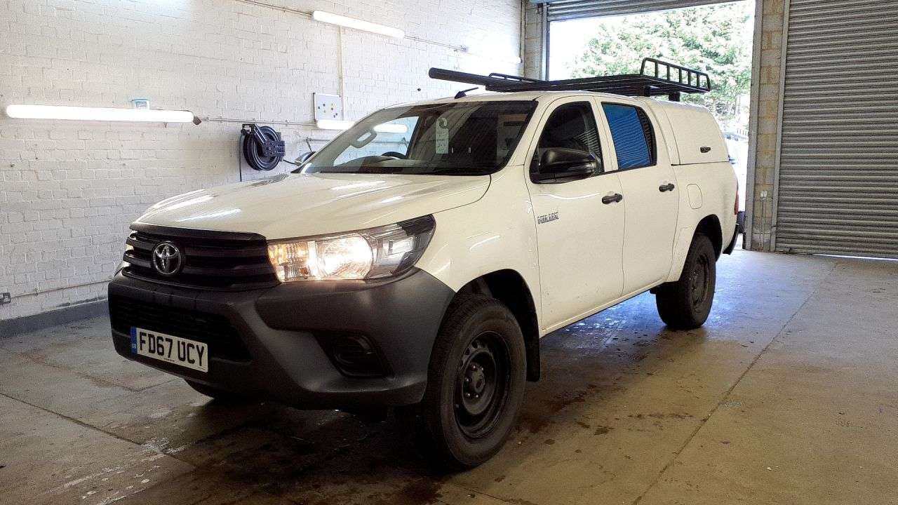A 2018 TOYOTA HI-LUX 2.4 D-4D Active Pickup Double Cab 4dr Diesel Manual 4WD Euro 6 (3.5t) (150 A 2018 TOYOTA HI-LUX 2.4 D-4D Active Pickup Double Cab 4dr Diesel Manual 4WD Euro 6 (3.5t) (150