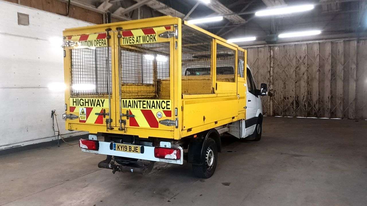 A 2019 MERCEDES-BENZ SPRINTER 2.1 314 CDI Chassis Cab 2dr Diesel Manual RWD L1 (209 g/km, 140 bhp) A 2019 MERCEDES-BENZ SPRINTER 2.1 314 CDI Chassis Cab 2dr Diesel Manual RWD L1 (209 g/km, 140 bhp)