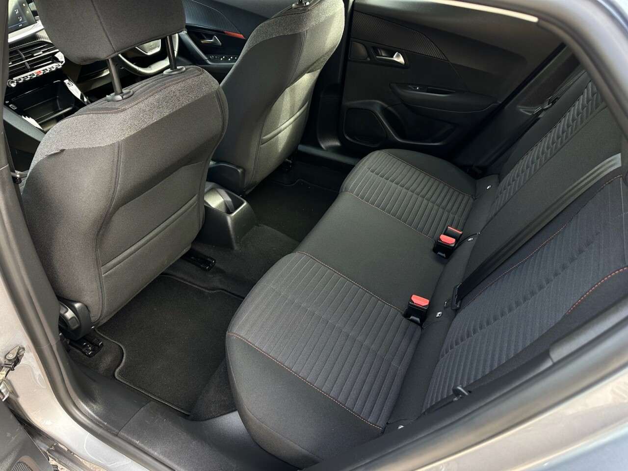 2022 PEUGEOT 2008 2022 PEUGEOT 2008