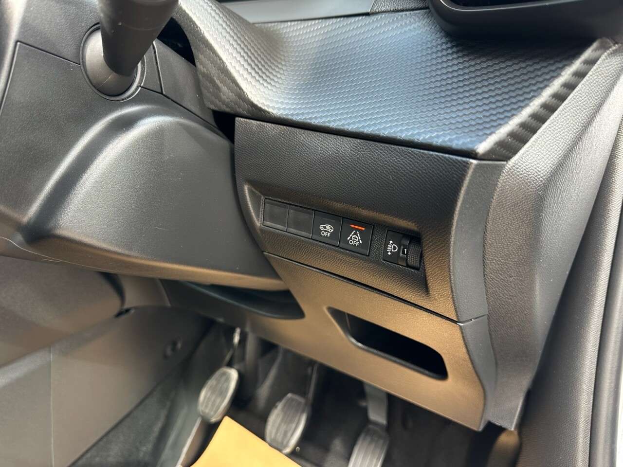 2022 PEUGEOT 2008 2022 PEUGEOT 2008