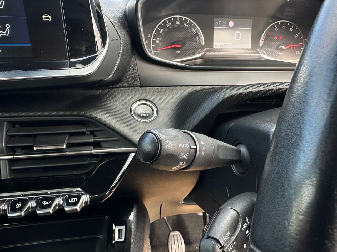 2022 PEUGEOT 2008 2022 PEUGEOT 2008
