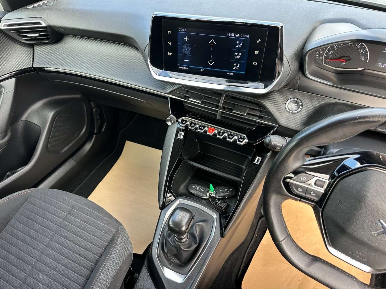 2022 PEUGEOT 2008 2022 PEUGEOT 2008