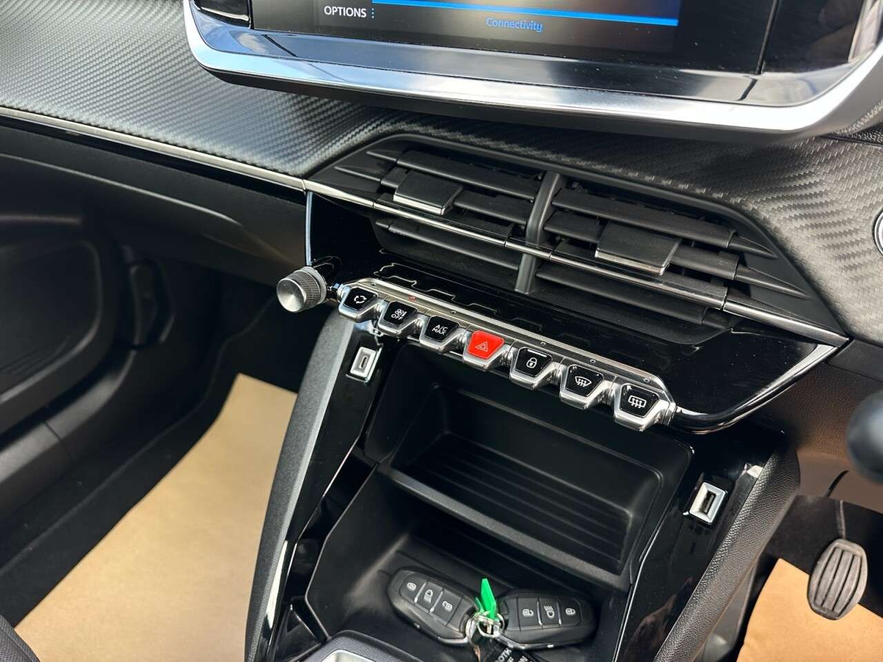 2022 PEUGEOT 2008 2022 PEUGEOT 2008