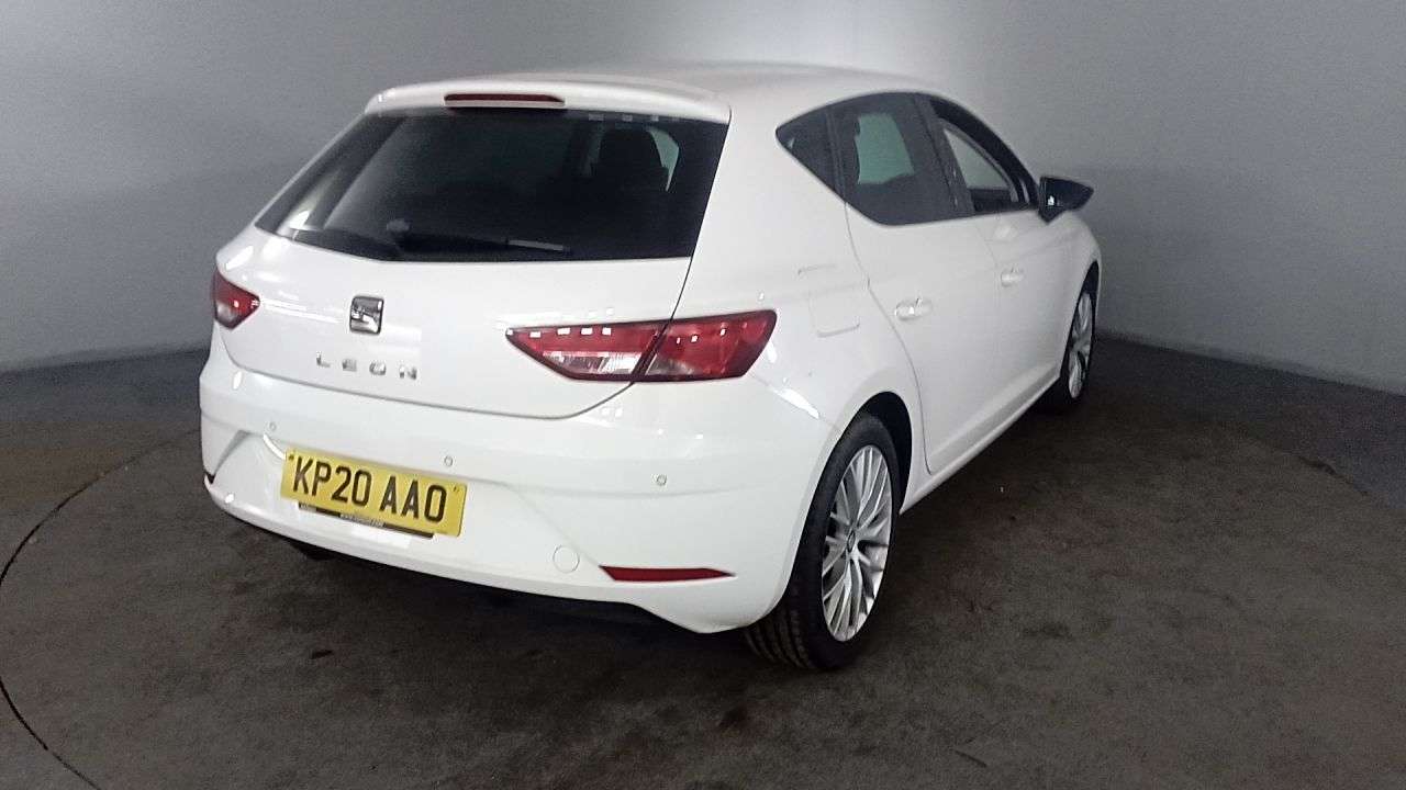 A 2020 SEAT LEON 1.6 TDI SE Dynamic Hatchback 5dr Diesel Manual Euro 6 (s/s) (115 ps) A 2020 SEAT LEON 1.6 TDI SE Dynamic Hatchback 5dr Diesel Manual Euro 6 (s/s) (115 ps)