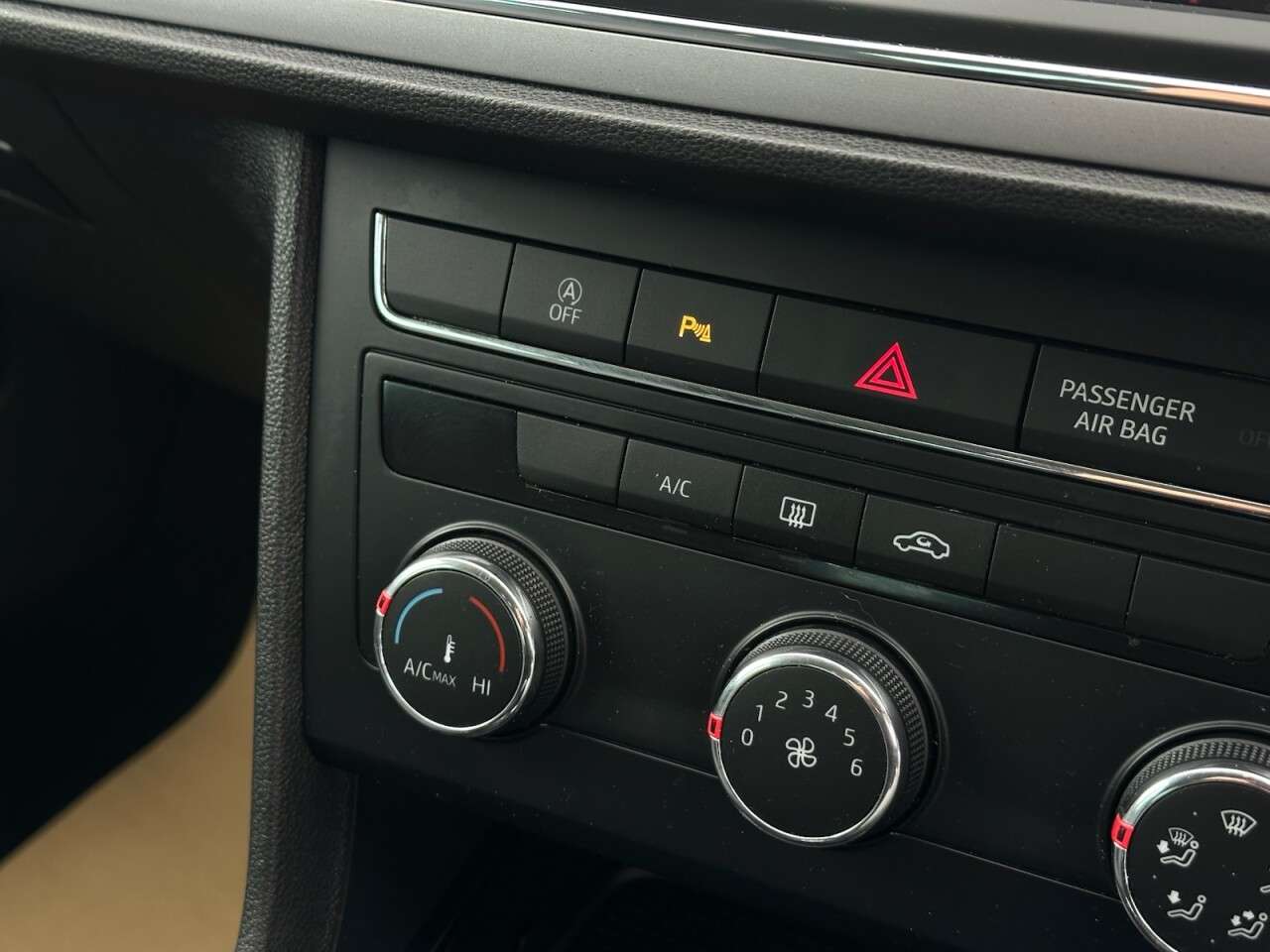 2020 SEAT LEON 2020 SEAT LEON