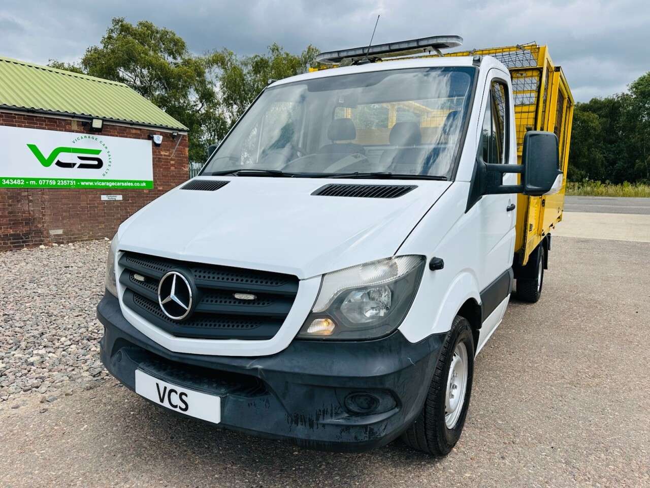 A 2019 MERCEDES-BENZ SPRINTER 2.1 314 CDI Chassis Cab 2dr Diesel Manual RWD L1 (209 g/km, 140 bhp) A 2019 MERCEDES-BENZ SPRINTER 2.1 314 CDI Chassis Cab 2dr Diesel Manual RWD L1 (209 g/km, 140 bhp)