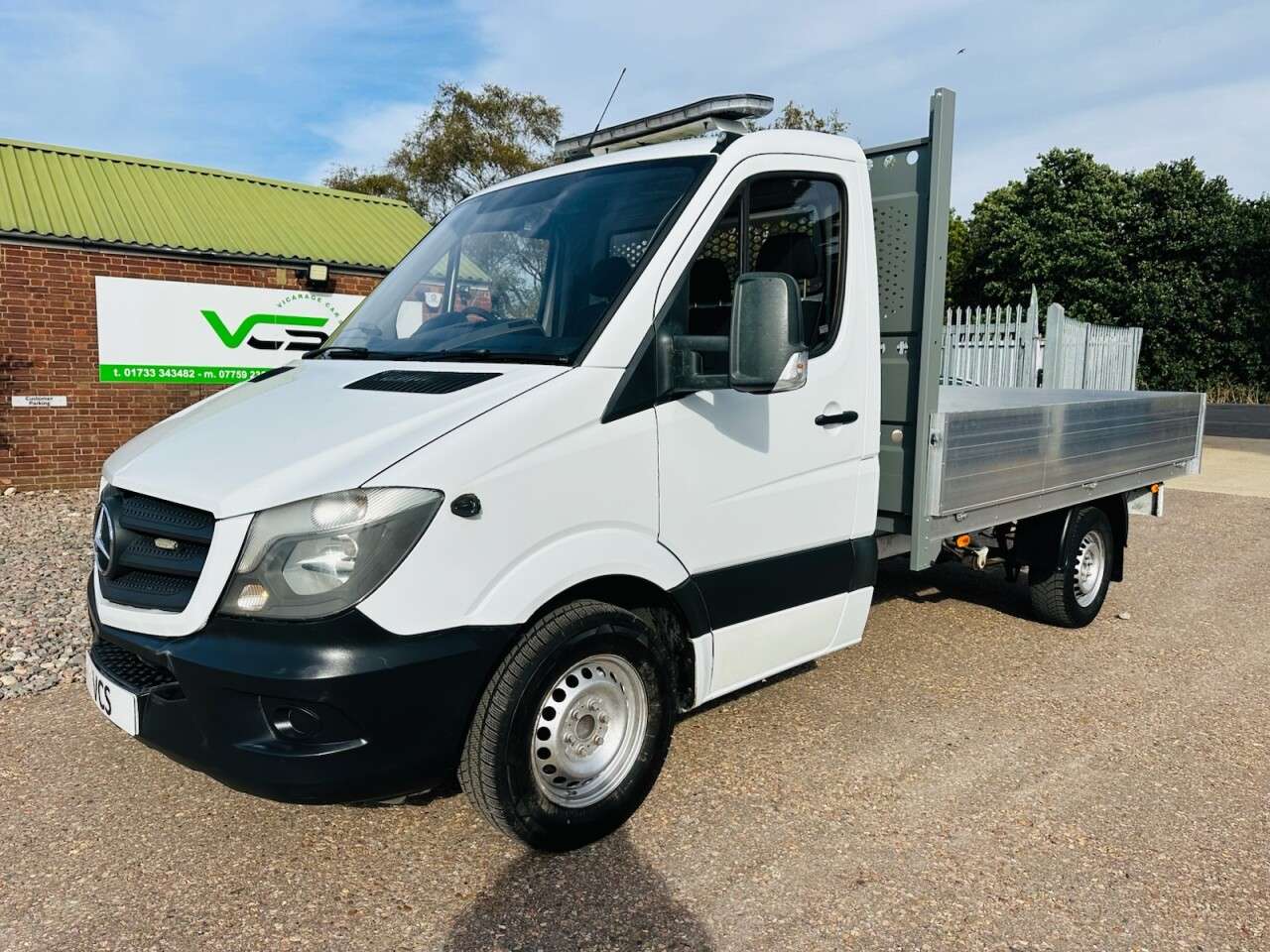 A 2019 MERCEDES-BENZ SPRINTER 2.1 314 CDI Chassis Cab 2dr Diesel Manual RWD L2 (209 g/km, 140 bhp) A 2019 MERCEDES-BENZ SPRINTER 2.1 314 CDI Chassis Cab 2dr Diesel Manual RWD L2 (209 g/km, 140 bhp)