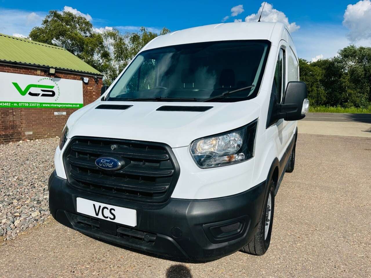 A 2020 FORD TRANSIT 2.0 350 EcoBlue Leader Panel Van 5dr Diesel Manual FWD L2 H2 Euro 6 (s/s) ( A 2020 FORD TRANSIT 2.0 350 EcoBlue Leader Panel Van 5dr Diesel Manual FWD L2 H2 Euro 6 (s/s) (