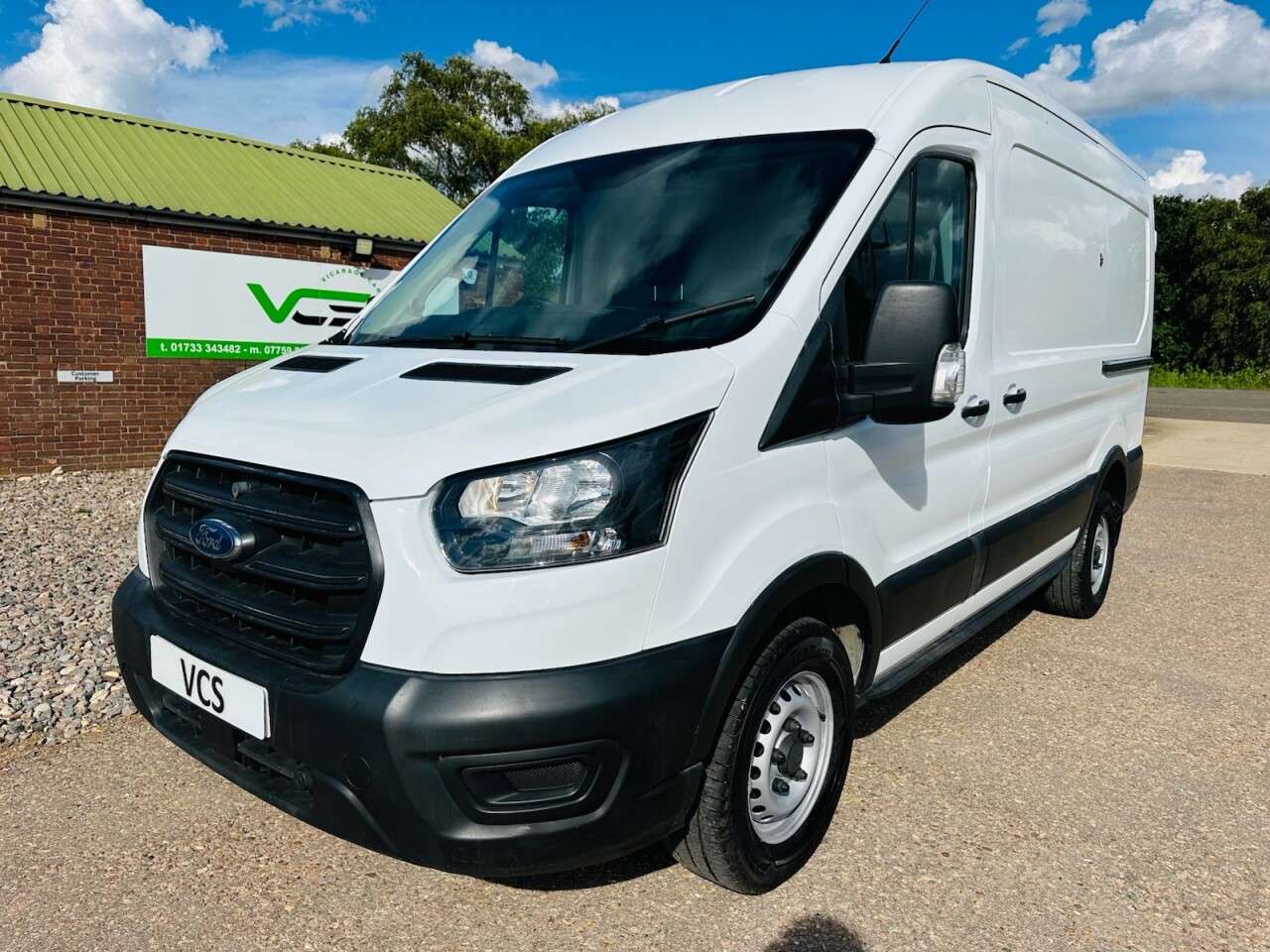A 2020 FORD TRANSIT 2.0 350 EcoBlue Leader Panel Van 5dr Diesel Manual FWD L2 H2 Euro 6 (s/s) ( A 2020 FORD TRANSIT 2.0 350 EcoBlue Leader Panel Van 5dr Diesel Manual FWD L2 H2 Euro 6 (s/s) (