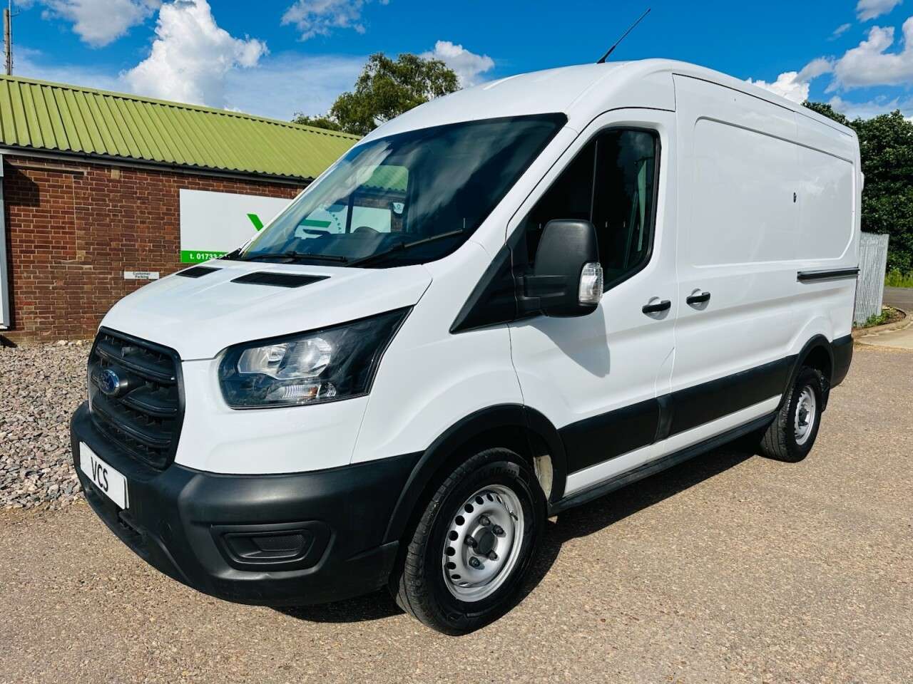 A 2020 FORD TRANSIT 2.0 350 EcoBlue Leader Panel Van 5dr Diesel Manual FWD L2 H2 Euro 6 (s/s) ( A 2020 FORD TRANSIT 2.0 350 EcoBlue Leader Panel Van 5dr Diesel Manual FWD L2 H2 Euro 6 (s/s) (