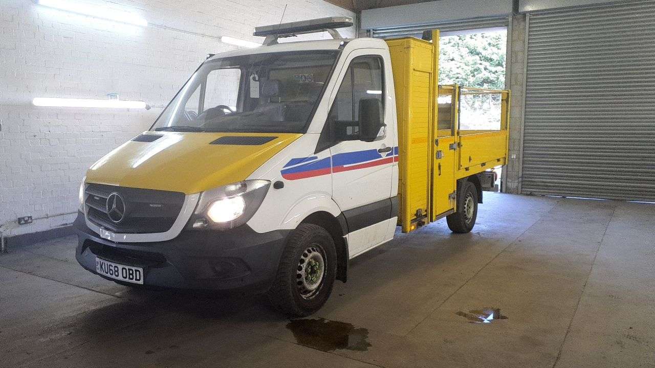A 2018 MERCEDES-BENZ SPRINTER 2.1 314 CDI Chassis Cab 2dr Diesel Manual RWD L1 (209 g/km, 140 bhp) A 2018 MERCEDES-BENZ SPRINTER 2.1 314 CDI Chassis Cab 2dr Diesel Manual RWD L1 (209 g/km, 140 bhp)