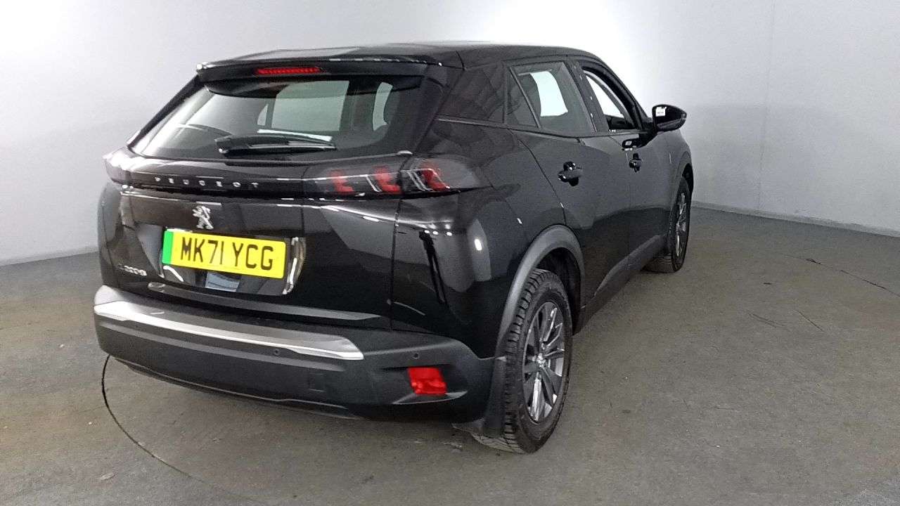 A 2021 PEUGEOT E-2008 50kWh Active Premium SUV 5dr Electric Auto (136 ps) A 2021 PEUGEOT E-2008 50kWh Active Premium SUV 5dr Electric Auto (136 ps)