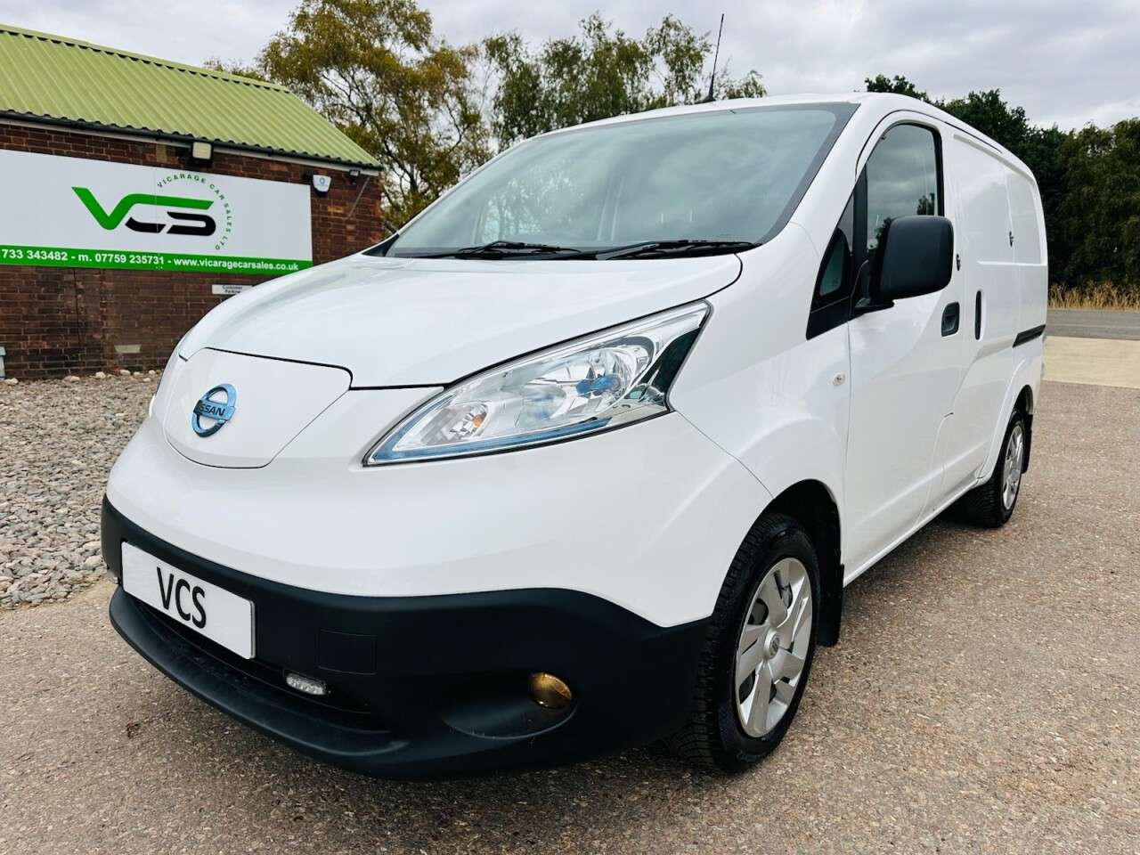 A 2021 NISSAN E-NV200 40kWh Acenta Panel Van 5dr Electric Auto SWB (Quick Charge) (109 ps) A 2021 NISSAN E-NV200 40kWh Acenta Panel Van 5dr Electric Auto SWB (Quick Charge) (109 ps)