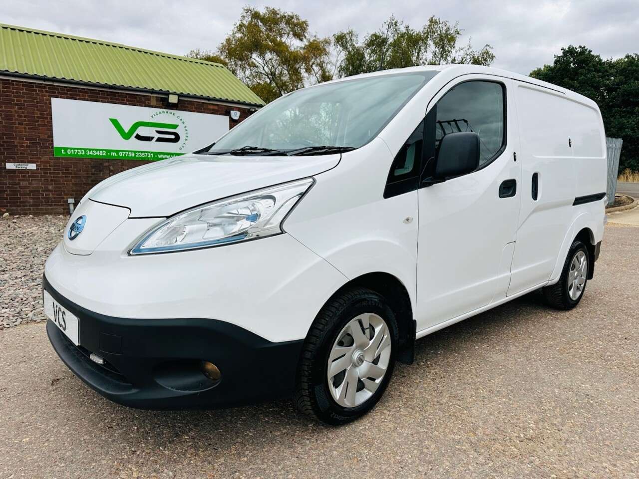 A 2021 NISSAN E-NV200 40kWh Acenta Panel Van 5dr Electric Auto SWB (Quick Charge) (109 ps) A 2021 NISSAN E-NV200 40kWh Acenta Panel Van 5dr Electric Auto SWB (Quick Charge) (109 ps)