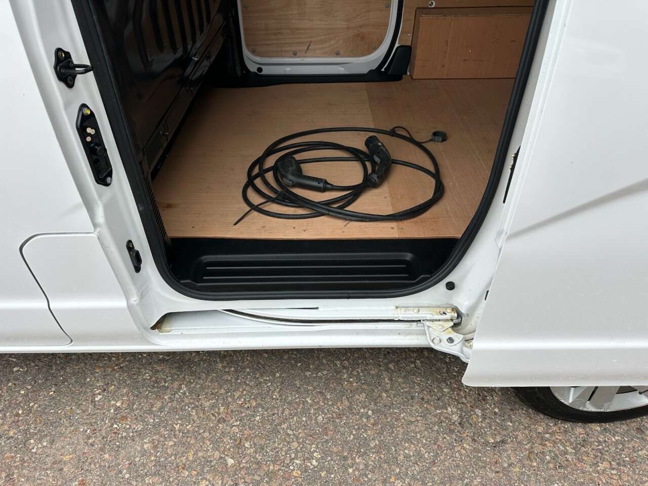 2021 NISSAN E-NV200 2021 NISSAN E-NV200
