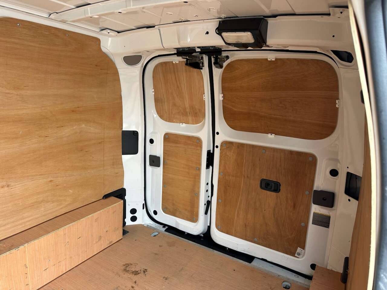 2021 NISSAN E-NV200 2021 NISSAN E-NV200