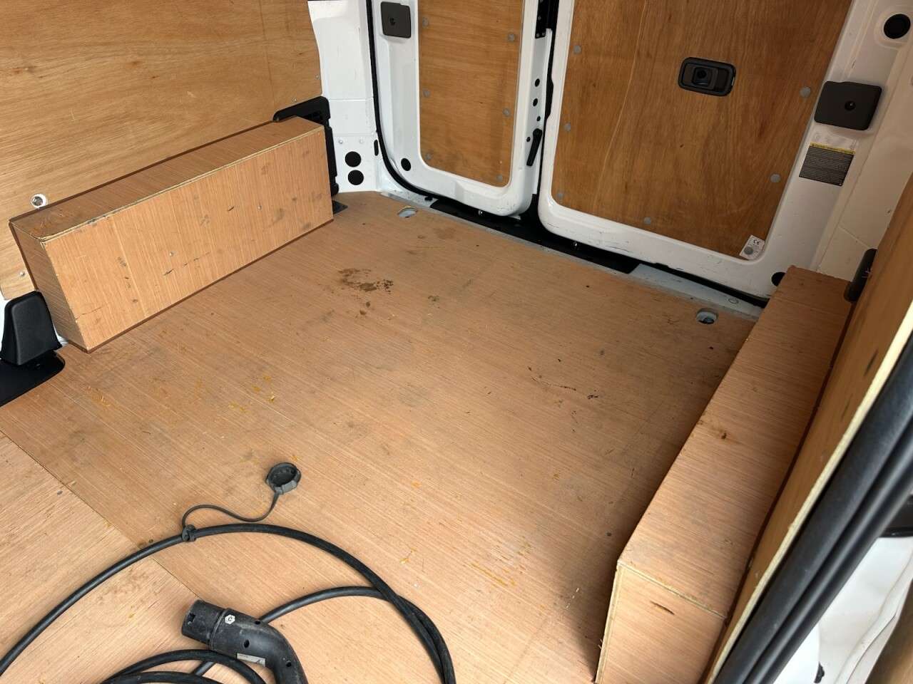 2021 NISSAN E-NV200 2021 NISSAN E-NV200
