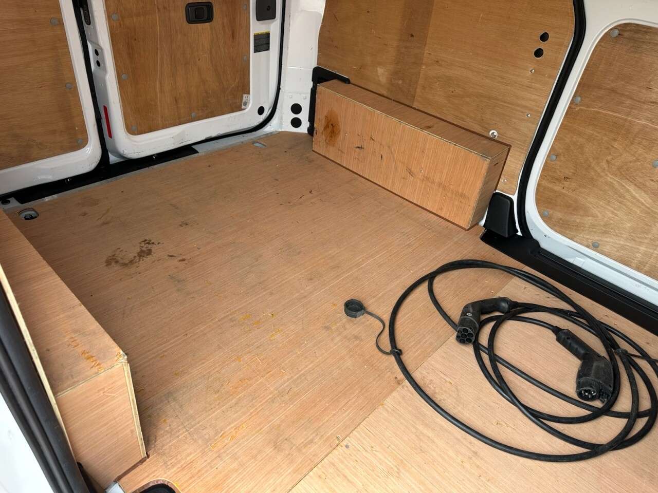 2021 NISSAN E-NV200 2021 NISSAN E-NV200