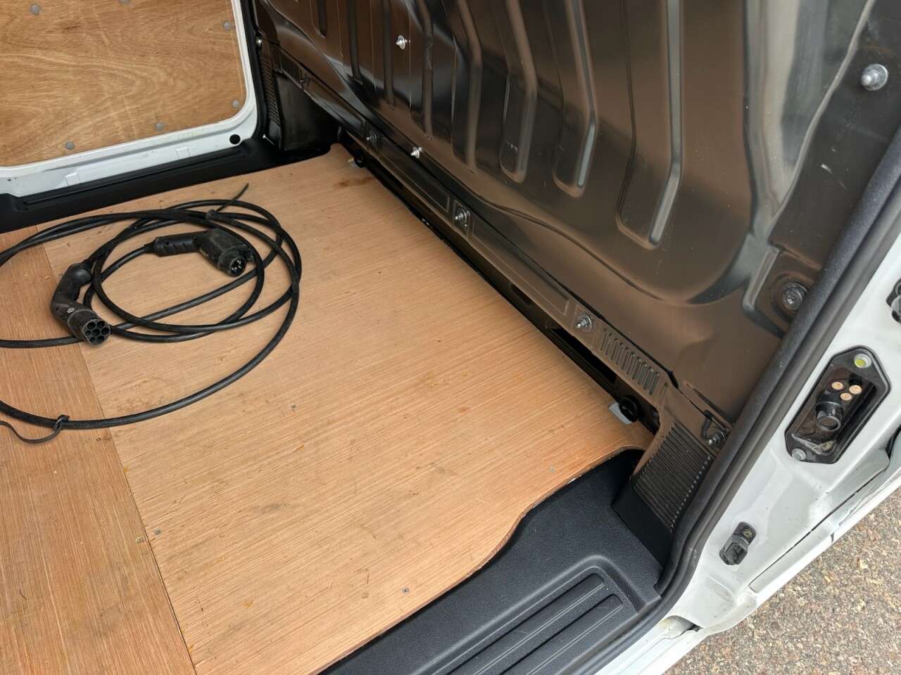 2021 NISSAN E-NV200 2021 NISSAN E-NV200