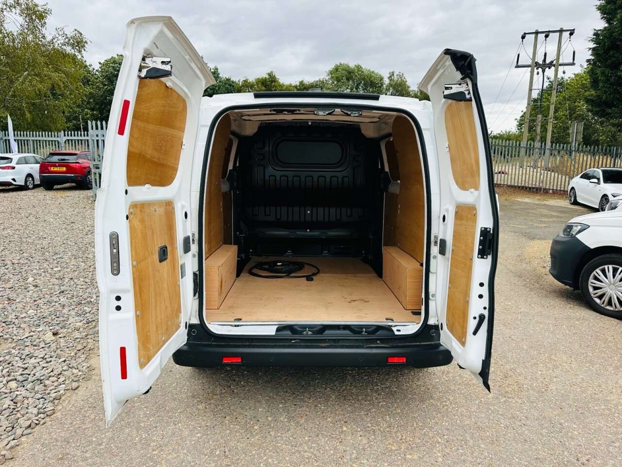 2021 NISSAN E-NV200 2021 NISSAN E-NV200