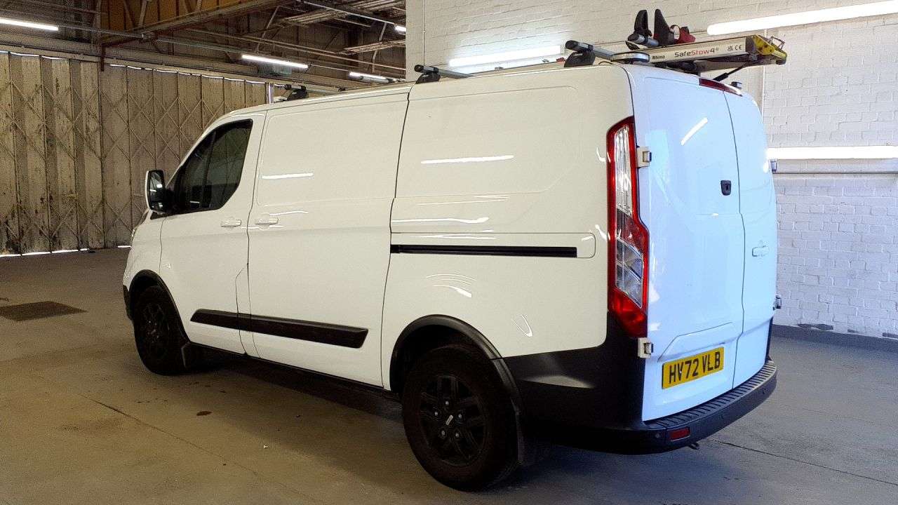 A 2022 FORD TRANSIT CUSTOM 2.0 300 EcoBlue Trail Panel Van 5dr Diesel Manual L1 H1 Euro 6 (s/s) (130 p A 2022 FORD TRANSIT CUSTOM 2.0 300 EcoBlue Trail Panel Van 5dr Diesel Manual L1 H1 Euro 6 (s/s) (130 p