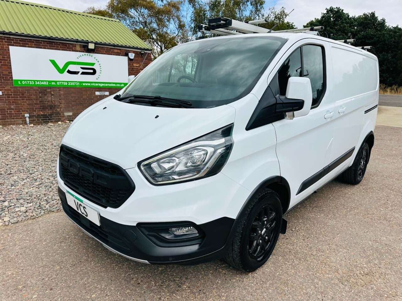 A 2022 FORD TRANSIT CUSTOM 2.0 300 EcoBlue Trail Panel Van 5dr Diesel Manual L1 H1 Euro 6 (s/s) (130 p A 2022 FORD TRANSIT CUSTOM 2.0 300 EcoBlue Trail Panel Van 5dr Diesel Manual L1 H1 Euro 6 (s/s) (130 p