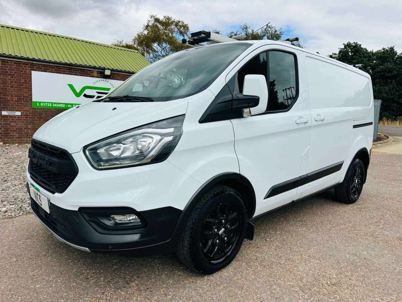 A 2022 FORD TRANSIT CUSTOM 2.0 300 EcoBlue Trail Panel Van 5dr Diesel Manual L1 H1 Euro 6 (s/s) (130 p A 2022 FORD TRANSIT CUSTOM 2.0 300 EcoBlue Trail Panel Van 5dr Diesel Manual L1 H1 Euro 6 (s/s) (130 p